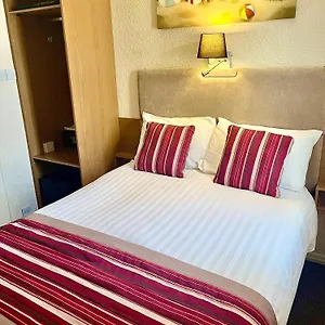 2* Hotel Clifton Court